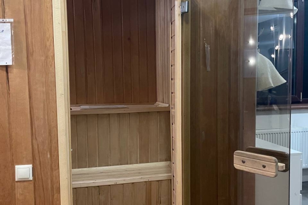 Бассейн с сауной в доме