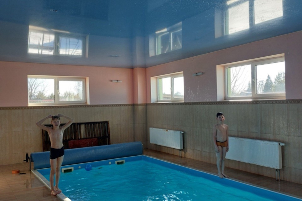 Бассейн с сауной в доме